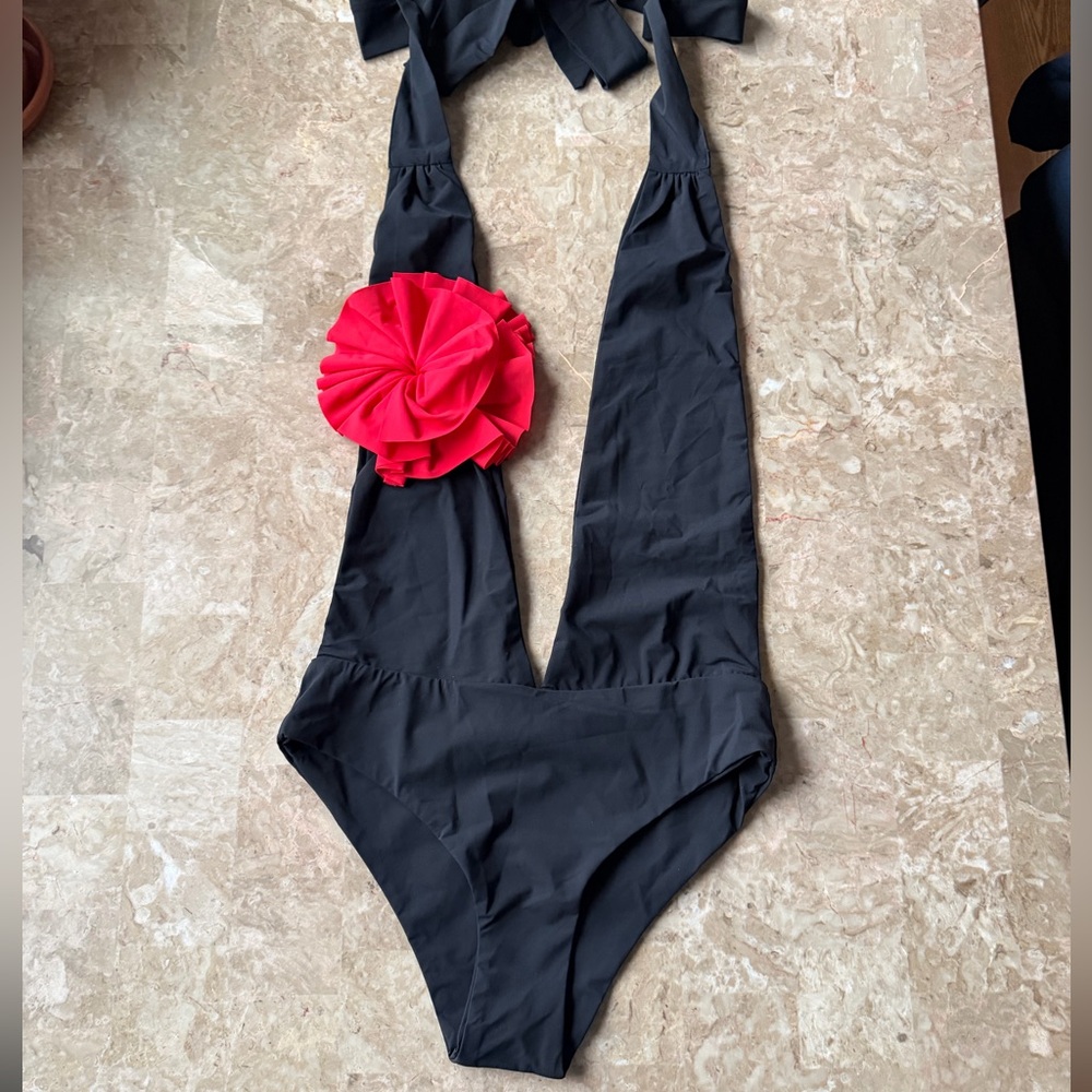 matchabyduygu black swimsuit one piece appears Coperni floral-appliqué S/M